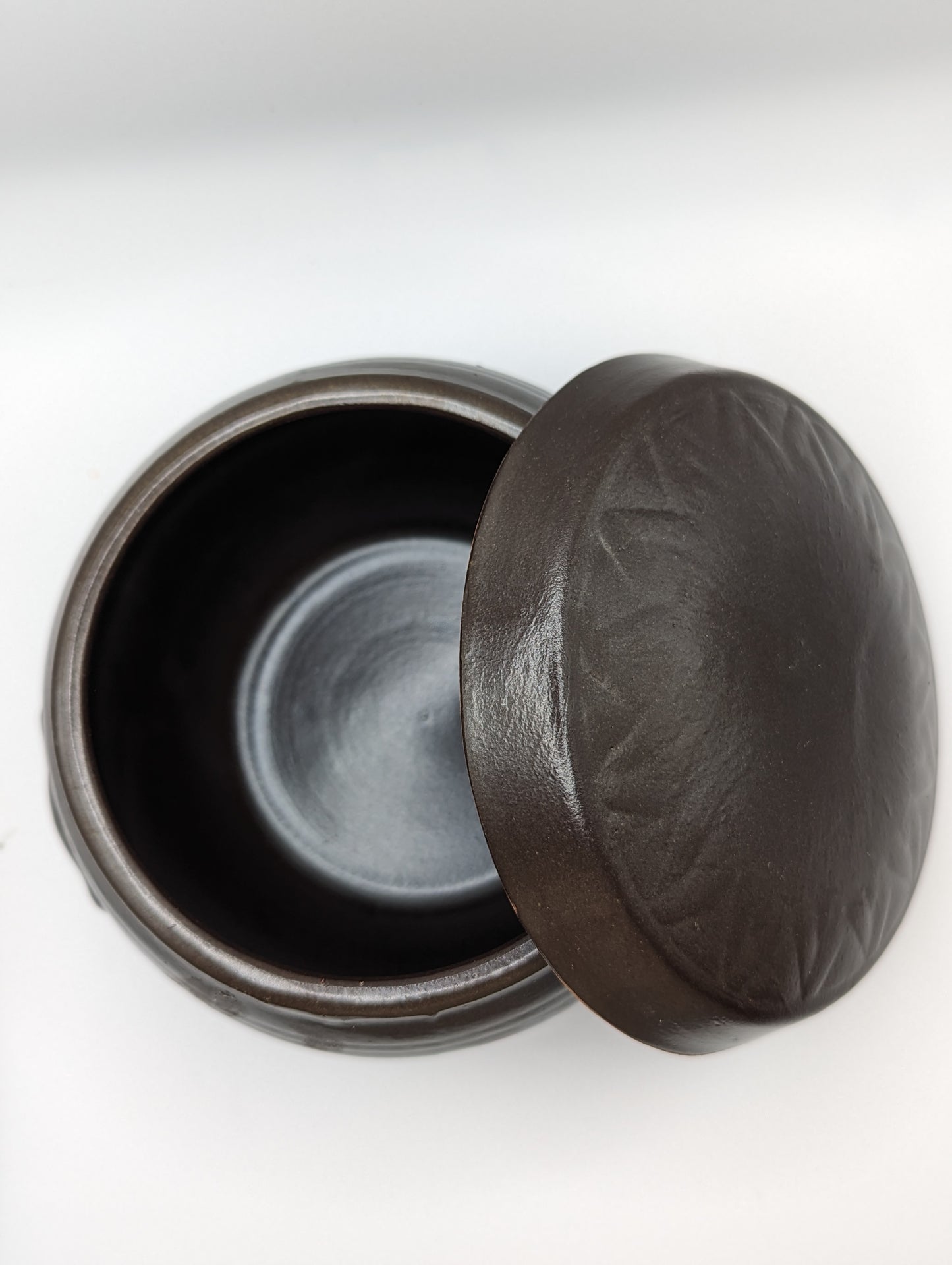 Gochutgaru seasoning in Onggi pot